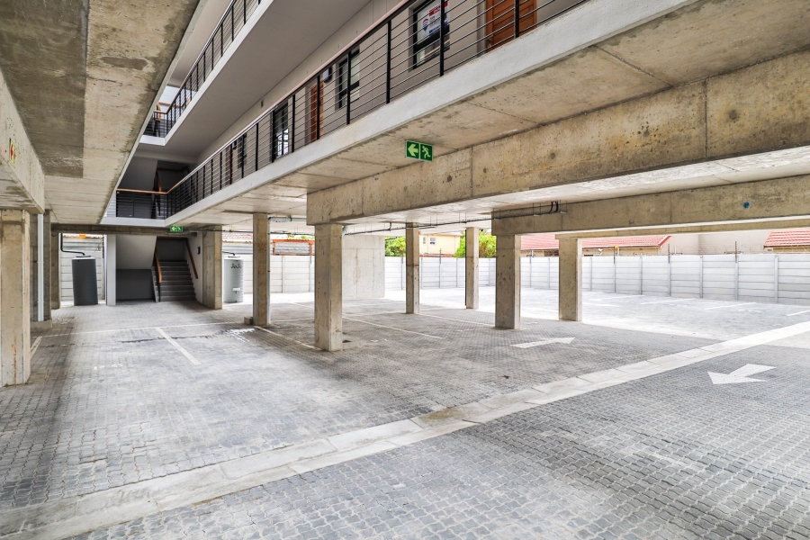 To Let 2 Bedroom Property for Rent in Athlone Western Cape